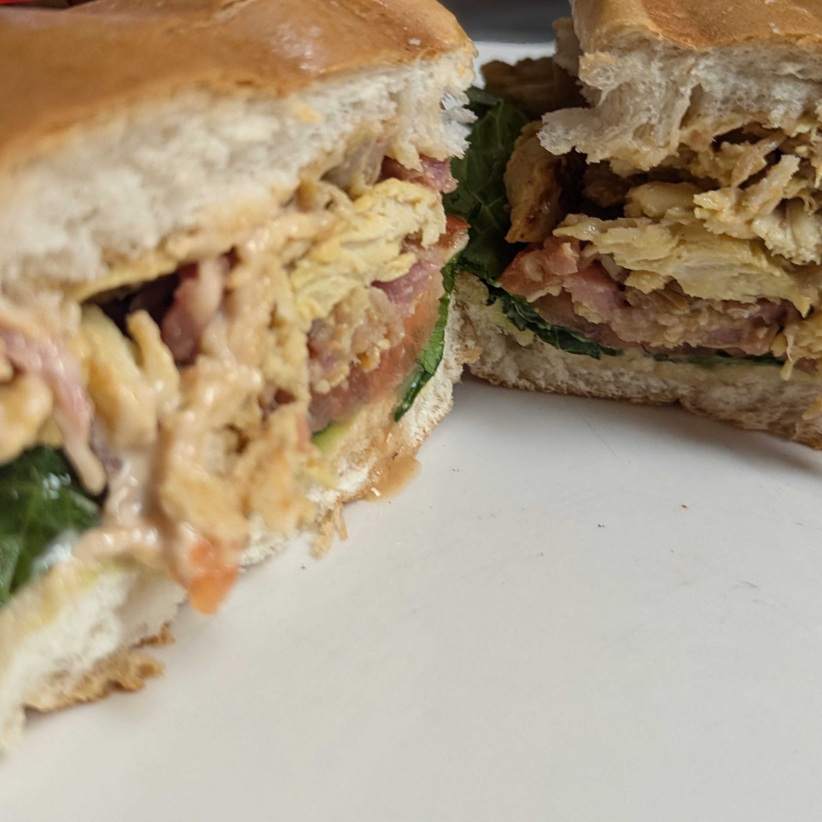 Pollo / Chicken Cutlet Sandwich.