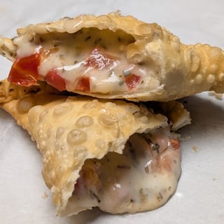 Mozzerella Tomato Basil
