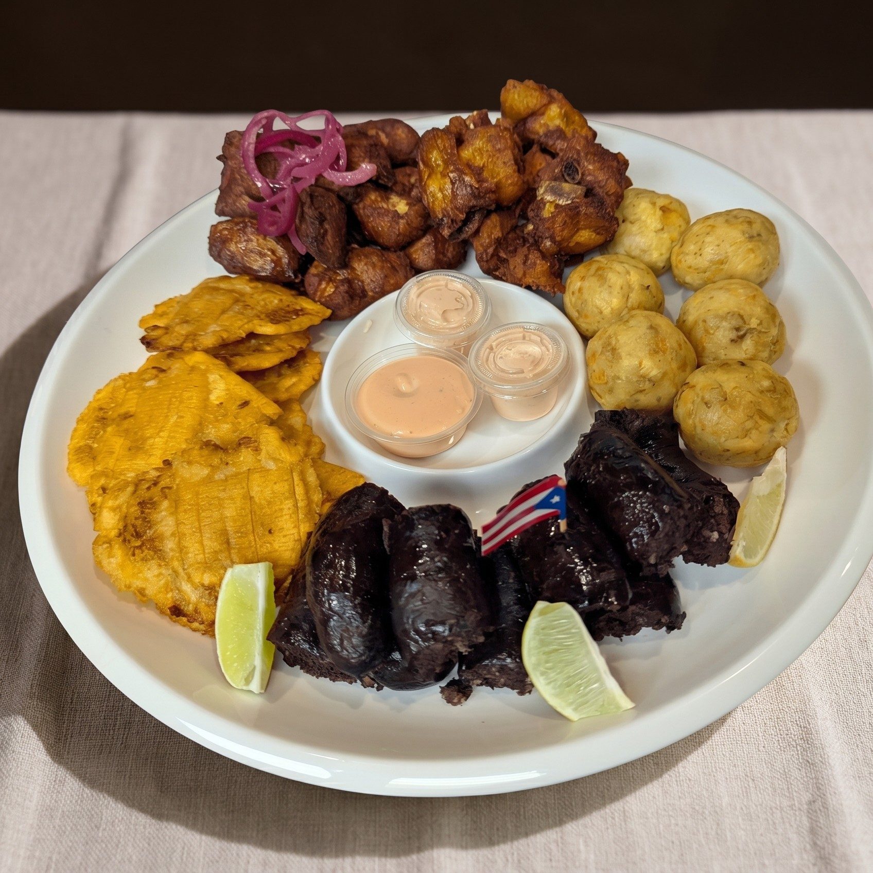 El Platonazo (Assorted Favorites).